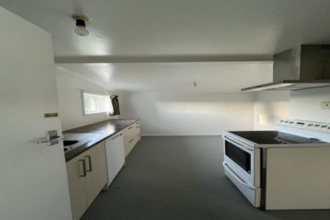 Photo of property in 3 Scott Street, Moturoa, New Plymouth, 4310