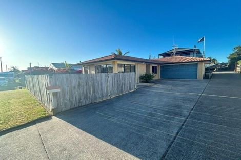 Photo of property in 65a Percy Road, Papamoa Beach, Papamoa, 3118