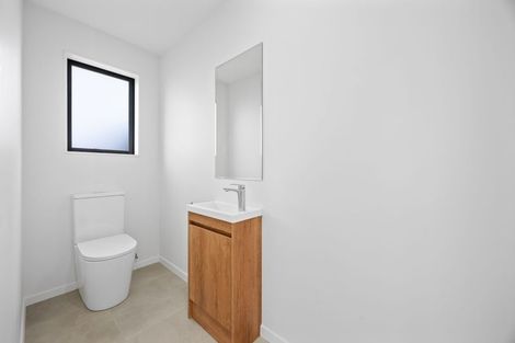 Photo of property in 8 Harikoa Way, Karaka, 2113