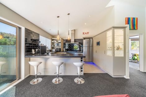 Photo of property in 41 Mount Marua Way, Timberlea, Upper Hutt, 5018