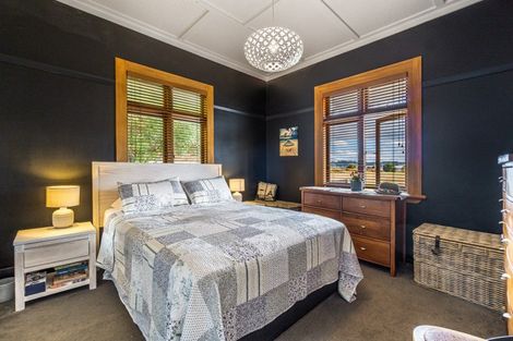 Photo of property in 6 Waterfront Road, Mangere Bridge, Auckland, 2022