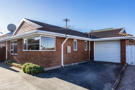 Photo of property in 106 Hawke Street, New Brighton, Christchurch, 8083
