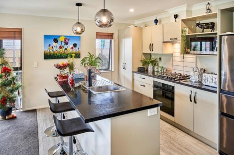 Photo of property in 38 Speldhurst Grove, Stokes Valley, Lower Hutt, 5019