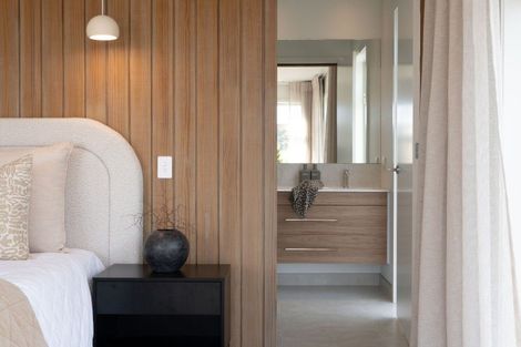 Photo of property in 98 Omahina Street, Raglan, 3225