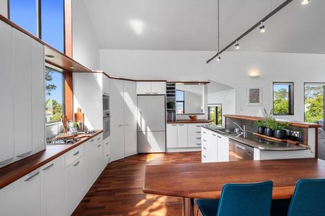 Photo of property in 60 Palmerston Road, Birkenhead, Auckland, 0626