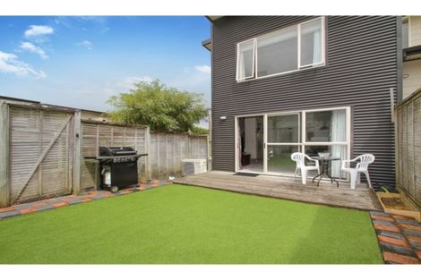 Photo of property in 1/206 Manuka Road, Bayview, Auckland, 0629