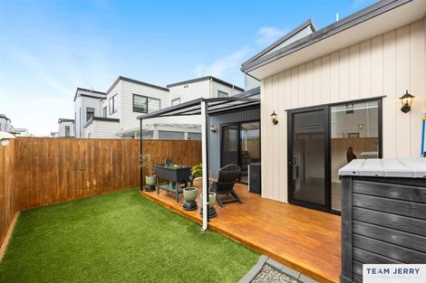 Photo of property in 47 Whare Kauri Road, Papakura, 2110