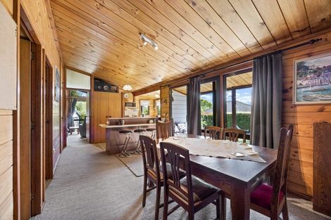 Photo of property in 24 Heuchan Lane, Wanaka, 9305