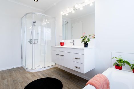 Photo of property in 122 Puhirake Crescent, Pyes Pa, Tauranga, 3112