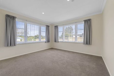 Photo of property in 223 Huatoki Street, Upper Vogeltown, New Plymouth, 4310