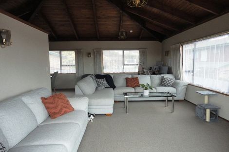 Photo of property in 34b Mark Edward Drive, Half Moon Bay, Auckland, 2012