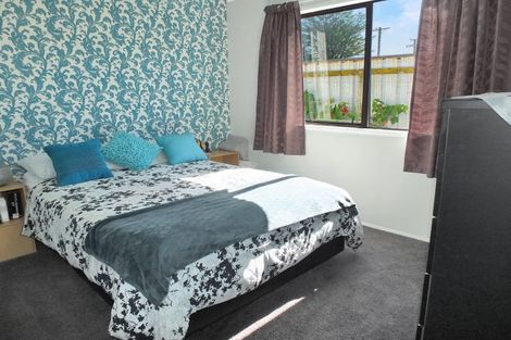 Photo of property in 8a Holben Parade, Foxton Beach, Foxton, 4815