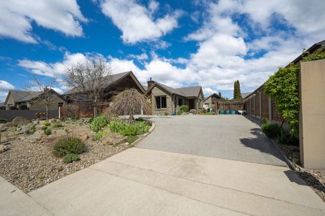 Photo of property in 35 Larch Crescent, Alexandra, 9320