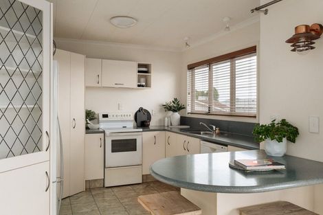 Photo of property in 37 Seaway Terrace, Otumoetai, Tauranga, 3110