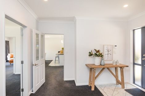 Photo of property in 30 Grand Oaks Drive, Awapuni, Palmerston North, 4412