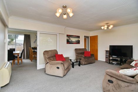 Photo of property in 2/97 Roberta Drive, Somerfield, Christchurch, 8024