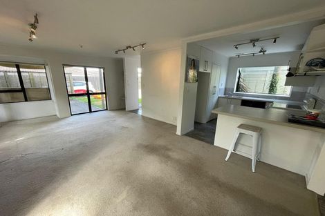 Photo of property in 3/16 Wairakei Street, Greenlane, Auckland, 1051