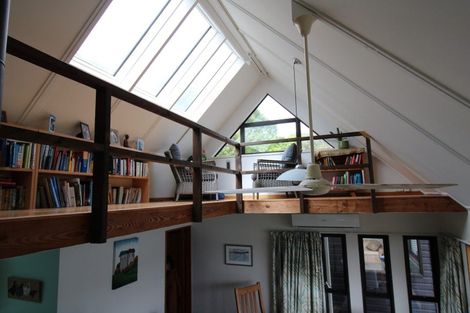 Photo of property in 25 Oxley Crescent, Broad Bay, Dunedin, 9014