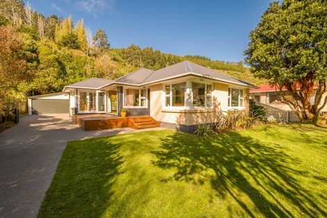 Photo of property in 107 Bowenvale Avenue, Cashmere, Christchurch, 8022