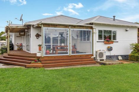 Photo of property in 17 Field Street, Aramoho, Whanganui, 4500
