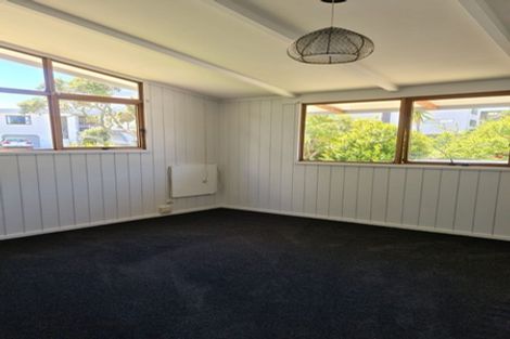Photo of property in 4 Thelma Crescent, Torbay, Auckland, 0630
