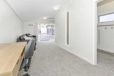 Photo of property in 1001a Beatty Street, Mayfair, Hastings, 4122