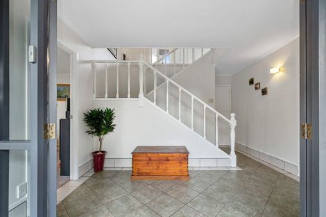 Photo of property in 14a West Lynn Road, Titirangi, Auckland, 0604