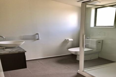 Photo of property in 11a Pendene Place, Forrest Hill, Auckland, 0620