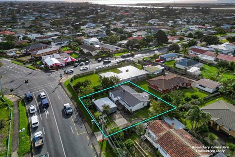 Photo of property in 117 Te Atatu Road, Te Atatu South, Auckland, 0610