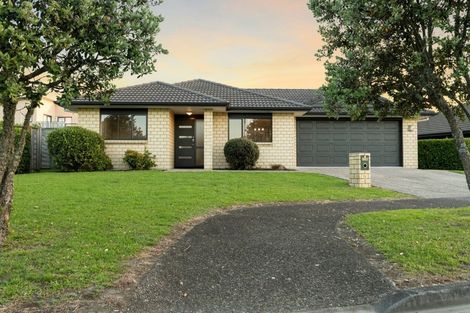 Photo of property in 14 Tarn Close, Pyes Pa, Tauranga, 3112