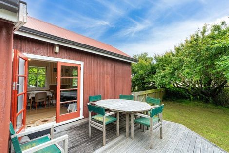 Photo of property in 21 Shortt Street, Foxton Beach, Foxton, 4815