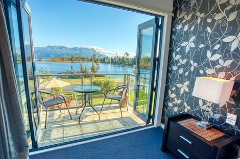 Photo of property in 165 Cashmere Bay Road, Moana, 7875