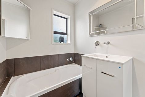 Photo of property in 63 Brightside Road, Stanmore Bay, Whangaparaoa, 0932