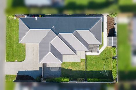 Photo of property in 5 Harakeke Way, Rangiora, 7400