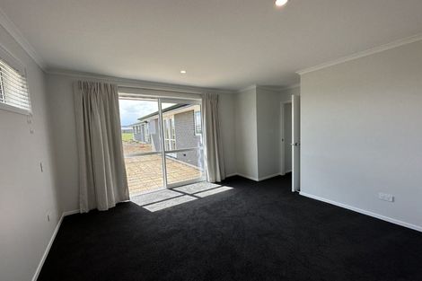 Photo of property in 30 Te Piriti Road, One Tree Point, 0118