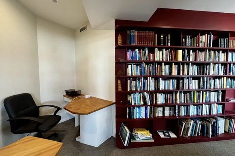 Photo of property in 24c Grafton Road, Roseneath, Wellington, 6011