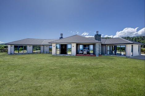 Photo of property in 53 Lopdell Lane, Eskdale, Napier, 4182