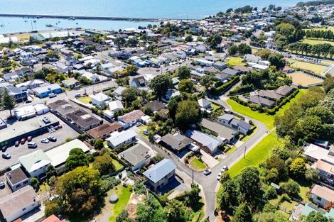 Photo of property in 30 Moulton Street, Moturoa, New Plymouth, 4310