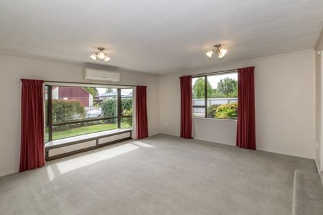 Photo of property in 31 Gladstone Road, Woodend, 7610