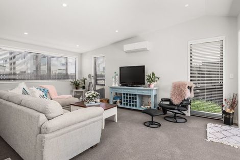 Photo of property in 8 Te Paea Crescent, Papamoa Beach, Papamoa, 3118