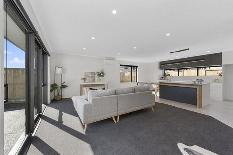 Photo of property in 34 Maanihi Drive, Rototuna North, Hamilton, 3210