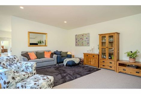 Photo of property in 11 Cochrane Drive, Kerikeri, 0230