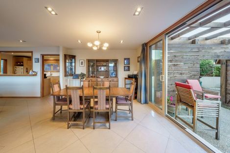 Photo of property in 86 Kings Drive, Wanaka, 9305