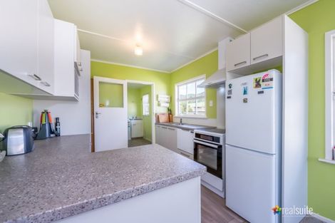 Photo of property in 280 Wellington Road, Wainuiomata, Lower Hutt, 5014