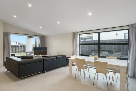 Photo of property in 3 Royal Crescent, Papamoa, 3118