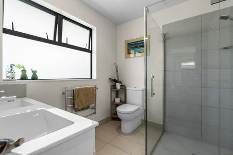 Photo of property in 15 Pohutukawa Parade, Riverhead, 0820