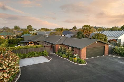 Photo of property in 71 Taylor Street, Cambridge, 3434