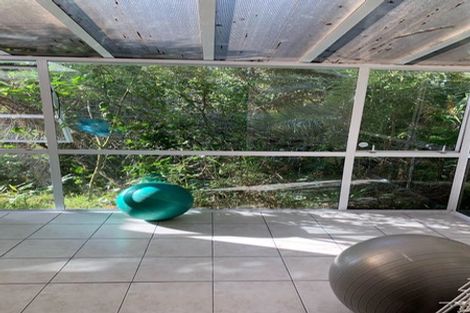 Photo of property in 27 Mahara Avenue, Birkenhead, Auckland, 0626