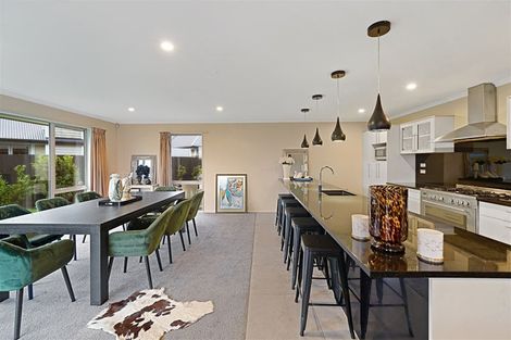 Photo of property in 12 Queenswood Gardens, Mairehau, Christchurch, 8052