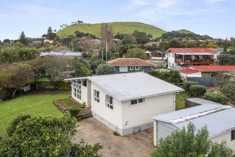 Photo of property in 6 Dalry Place, Mangere Bridge, Auckland, 2022